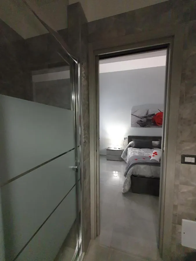 Serenity Home 68 Неаполь 0*,  Италия